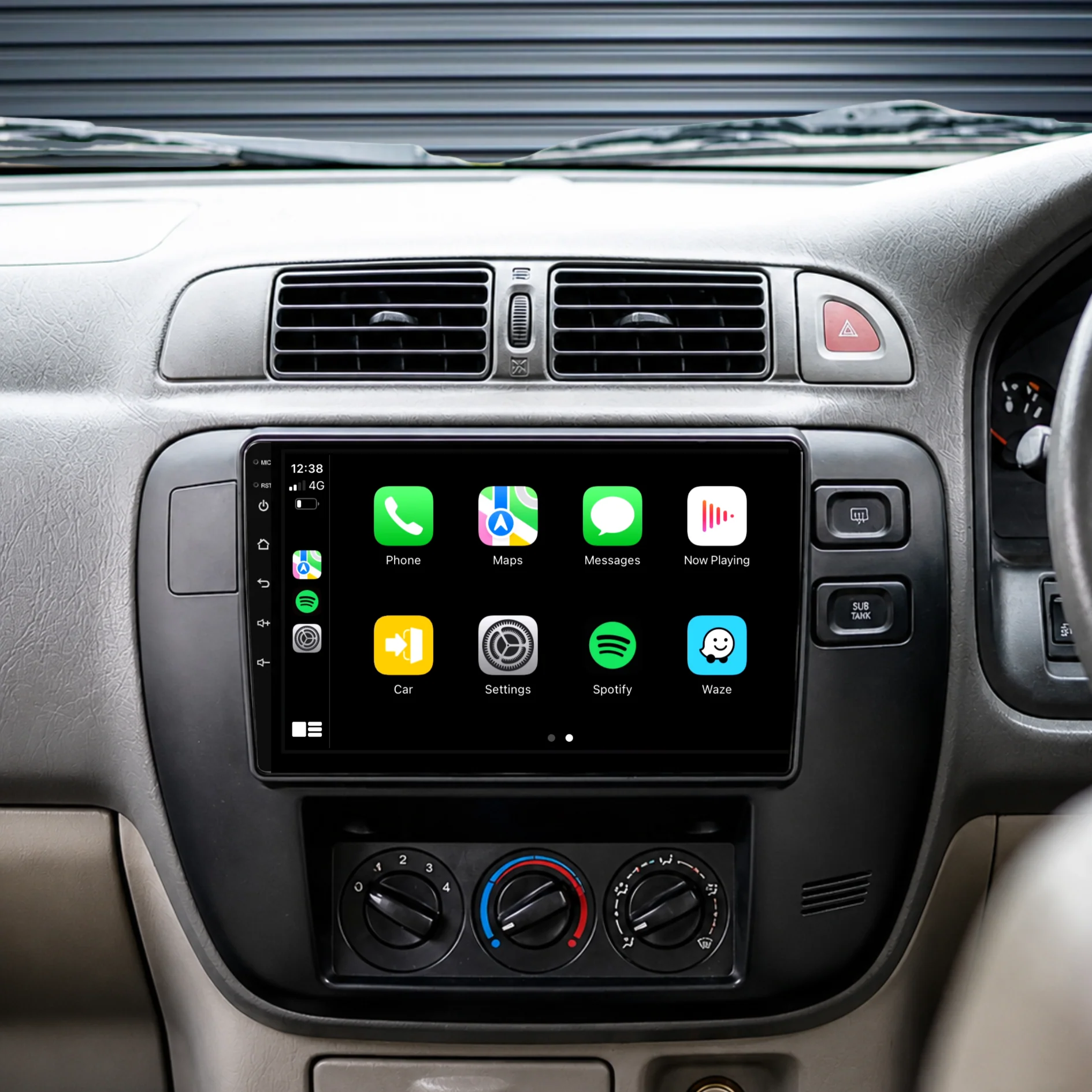 Nissan Patrol Y61 (1997-2005) Plug & Play Head Unit Upgrade Kit: Car Radio with Wireless & Wired Apple CarPlay & Android Auto
